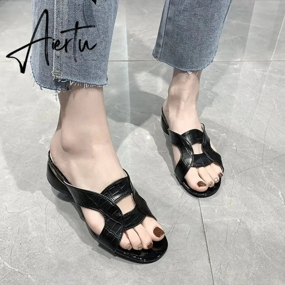 Aiertu Women Shoes Red Sexy Soft Leather Female Flipflop Slippers Summer Fashion Heels Slides Shoes For Girls Comfortable Sandals