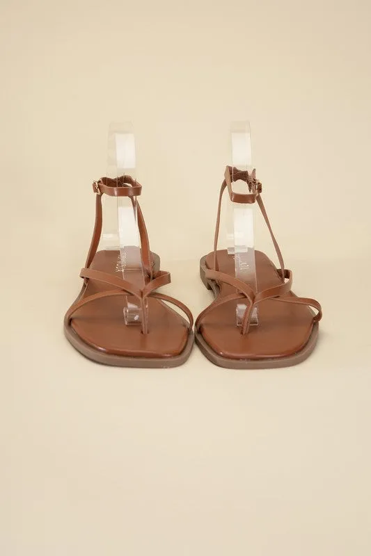 ELIO Flat Sandals