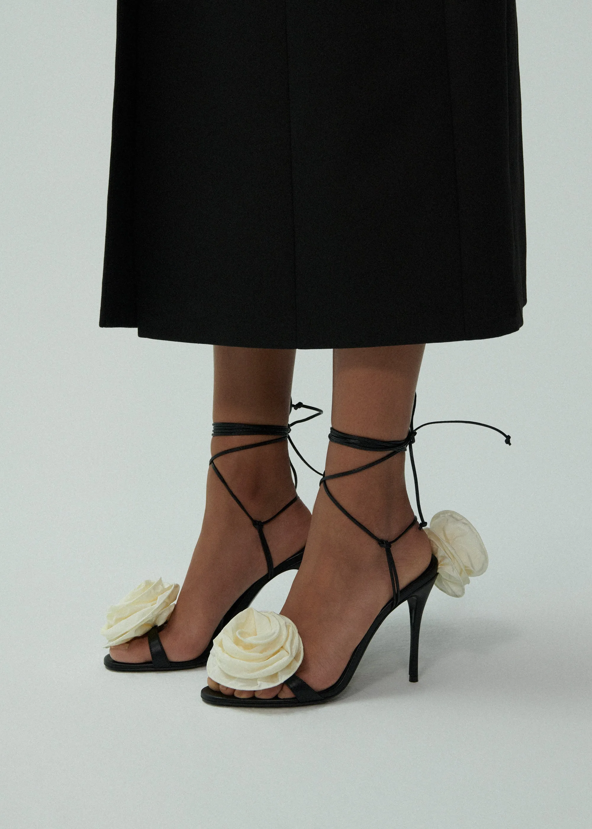 Wrap around double flower sandals in cream taffeta